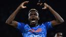 Selebrasi striker Napoli, Victor Osimhen setelah mencetak gol ke gawang Atalanta pada laga Liga Italia 2022/2023 di Diego Armando Maradona Stadium, Naples (11/3/2023). Victor Osimhen yang didatangkan Napoli dari LOSC Lille pada awal musim 2020/2021 menjelma menjadi monster gol yang mampu meneror gawang lawan pada musim 2022/2023 ini di Liga Italia. Hingga kini ia masih memimpin daftar top skor sementara Liga Italia 2022/2023 dengan torehan 21 gol dan 5 assist dari total 23 laga. (AFP/Filippo Monteforte)