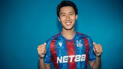 Gelandang serang berusia 28 tahun, Daichi Kamada baru saja didatangkan Crystal Palace dari Lazio pada awal musim 2024/2025 dengan status bebas transfer. The Eagles mengikatnya selama dua tahun hingga ahir musim 2025/2026. (cpfc.co.uk)