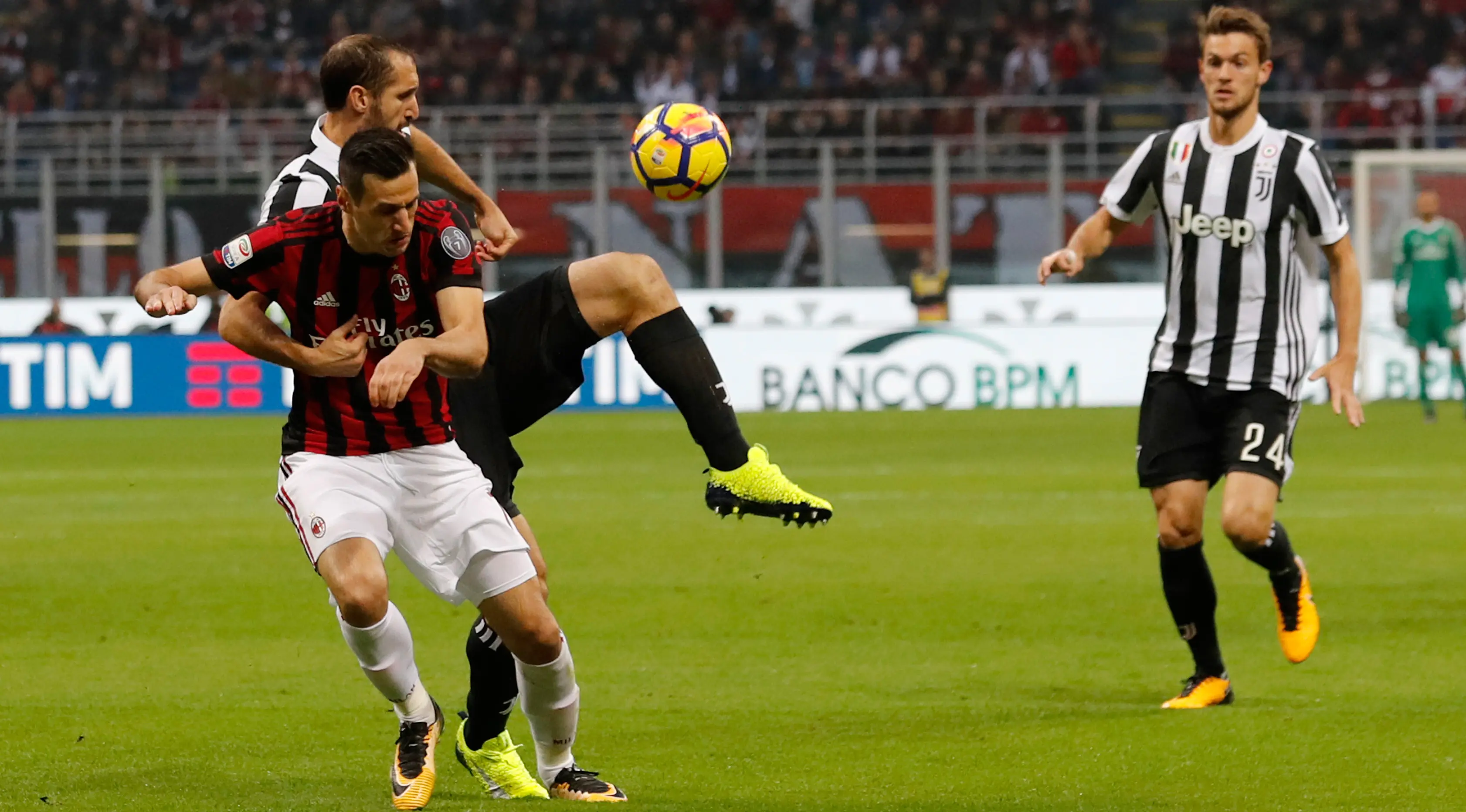 Pengalaman Gennaro Gattuso sebagai pemain dipercaya berguna untuk memotivasi mental pemain AC Milan yang tengah terpuruk. (AP/Antonio Calanni)