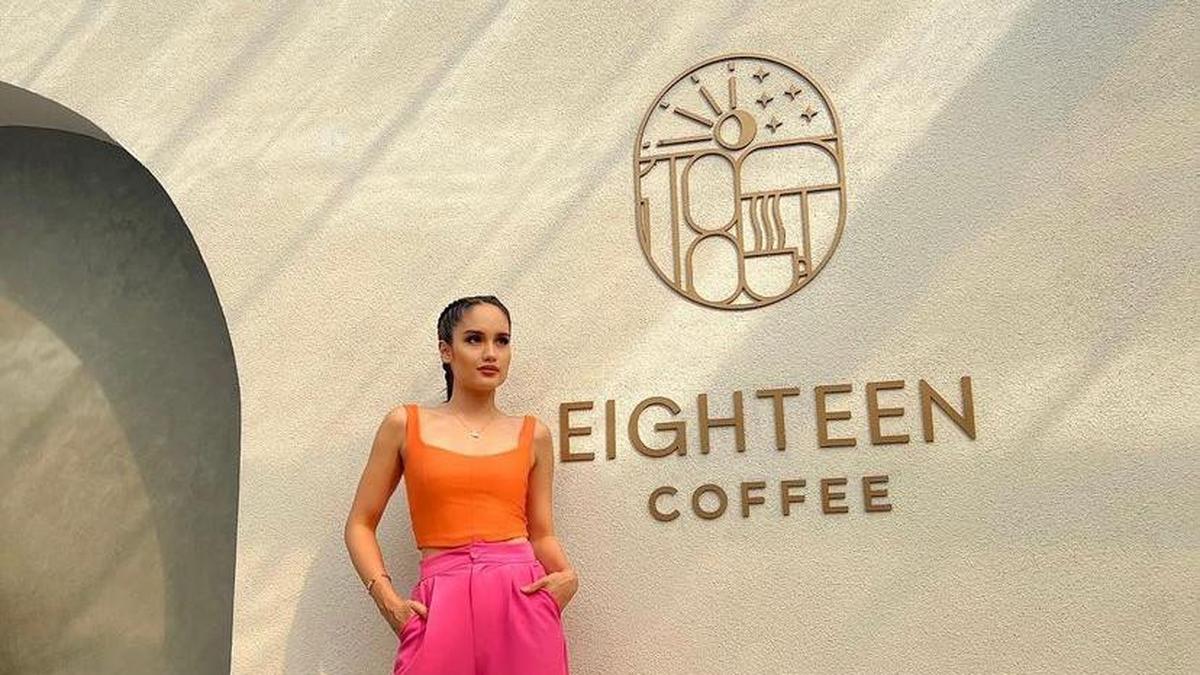 Mengapa High-Waist Pieces Wajib Dimiliki Pemilik Tubuh Mungil?