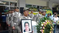  Pelepasan jenazah istri mantan Gubernur DKI Henk Ngantung. (Liputan6.com/Ahmad Romadoni)