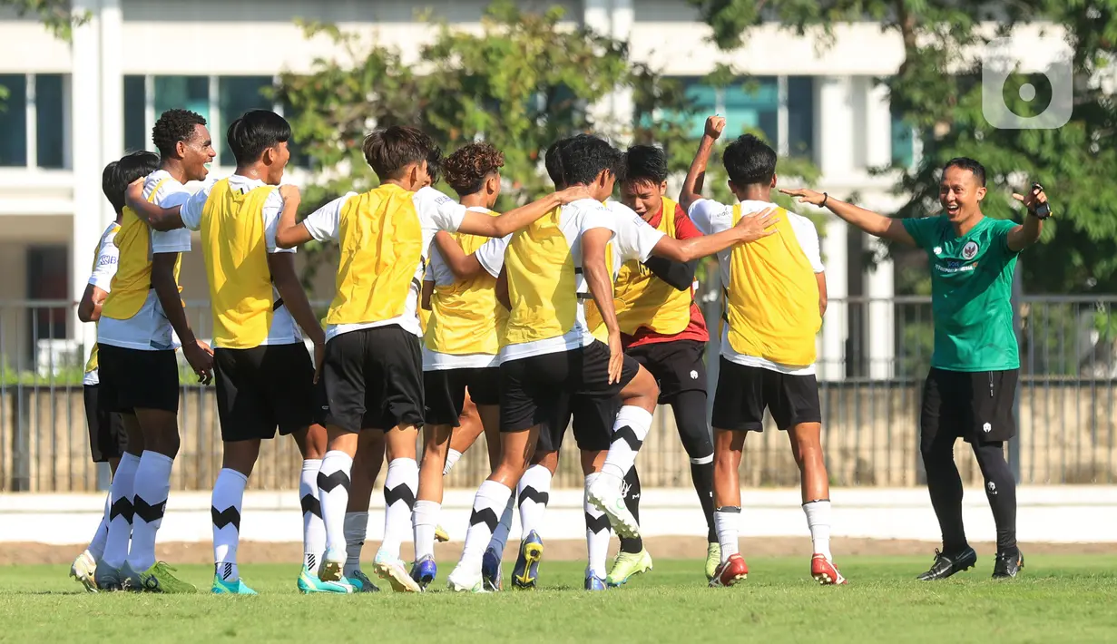 Sebanyak 34 pemain mengikuti seleksi skuad Piala Dunia U-17 2023 di Indonesia. (Bola.com/M Iqbal Ichsan)