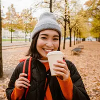 ilustrasi perempuan cantik/Dean Drobot/Shutterstock