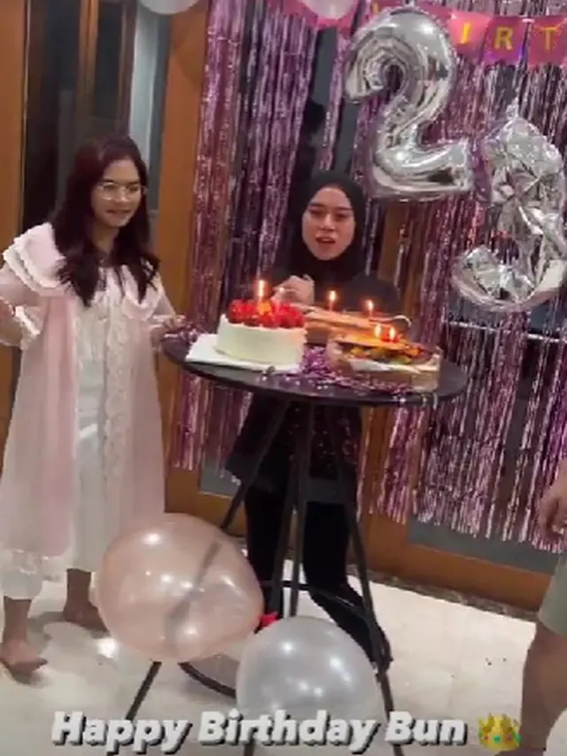 6 Momen Ulang Tahun Lesty Kejora ke-23, Dapat Kejutan dari Sahabat