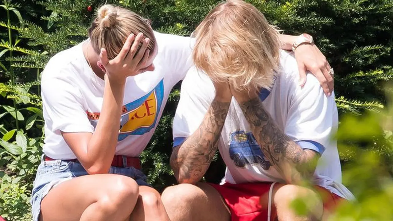 [Bintang] Hailey Baldwin - Justin Bieber