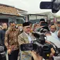 Ketua Umum (Ketum) PAN Zulkifli Hassan saat menghadiri acara maulid nabi yang digelar Sekjen PBB Afriansyah Noor di kediamannya, kawasan Jagakarsa, Jakarta, Minggu (8/10/2023). (Merdeka.com/Ahda Bayhaqi)