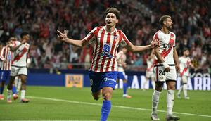 Hal tersebut menambah catatan gol Julian Alvarez pada musim ini dengan mengemas 4 gol dan 1 assist dalam 6 laga di Liga Spanyol. (AFP/Javier Soriano)