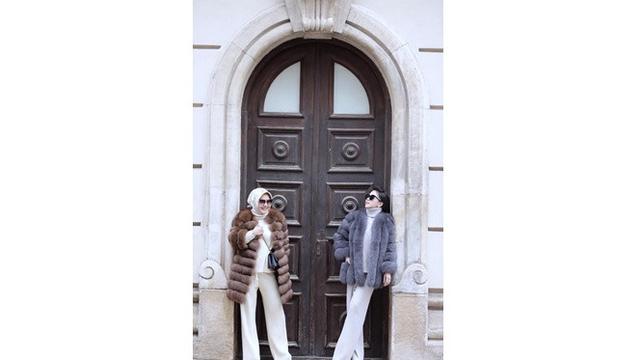 5 Gaya Syahrini dan Aisyahrani Saat Liburan di Luar Negeri, Kompak Banget