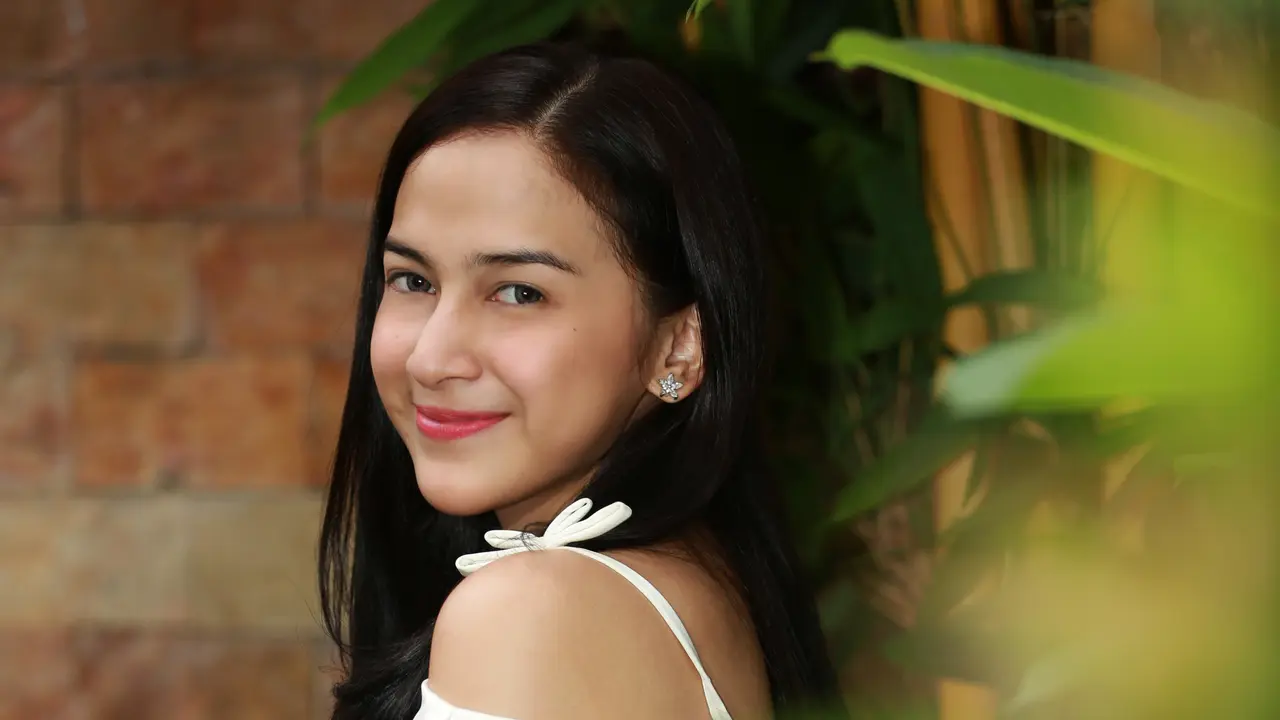 [Bintang] Nina Zatulini