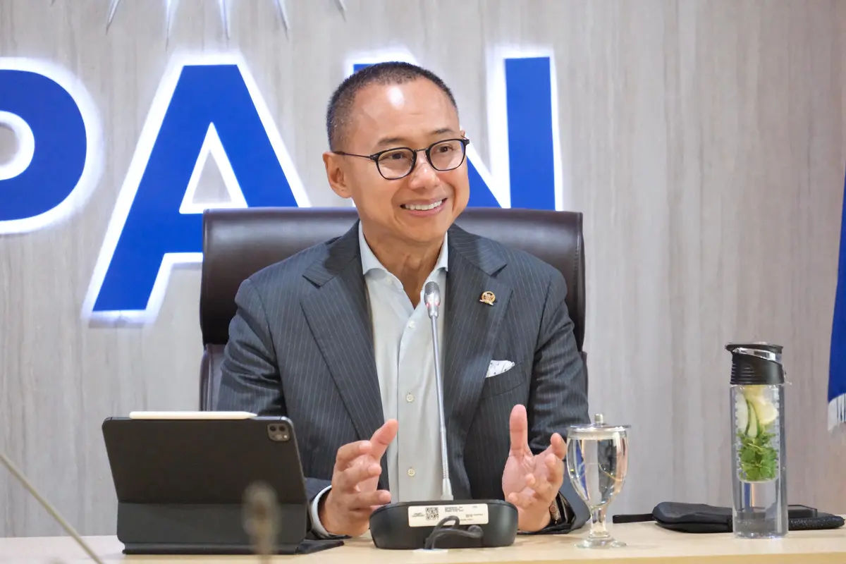 Sekjen PAN Eddy Soeparno menyampaikan pihaknya menyetujui wacana unsur pimpinan DPR RI diisi dari perwakilan seluruh fraksi di Senayan.