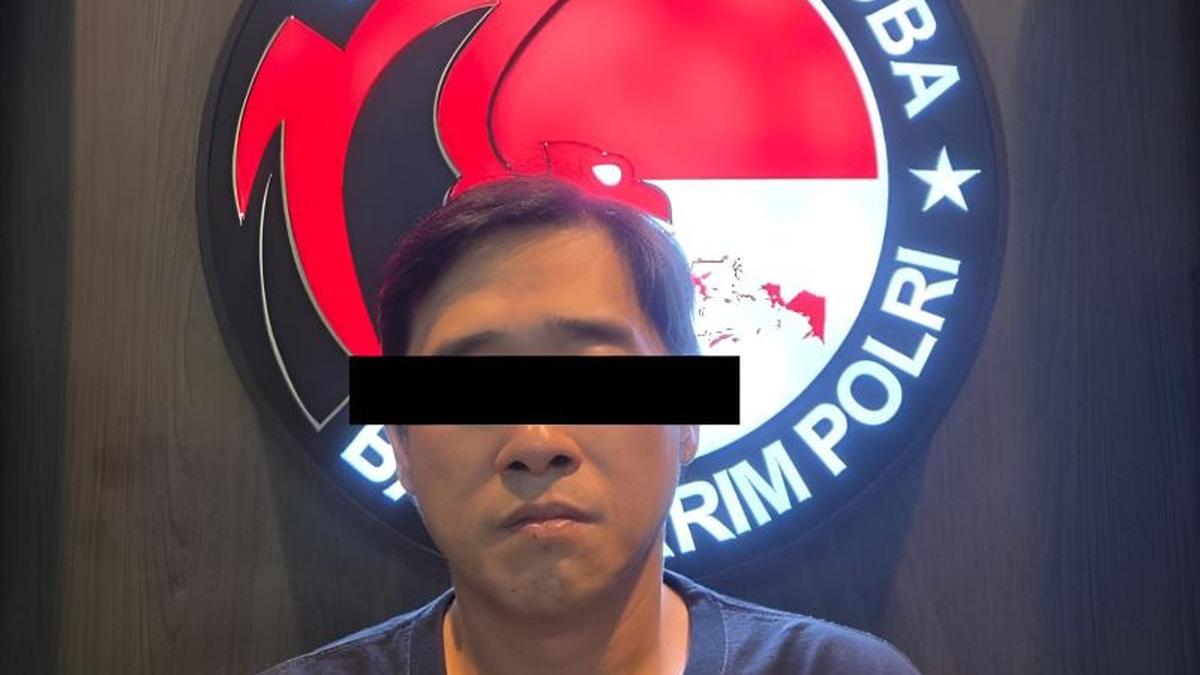 Bos kelab malam di Bali ditangkap — sengaja biarkan narkoba beredar di tempat hiburannya demi keuntungan. Gemerlap dunia malam menyimpan bahaya yang nyata.