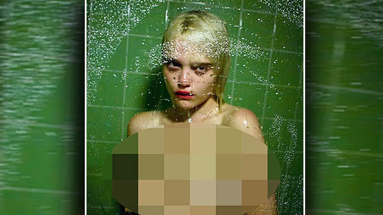 sky-ferreira-131011b.jpg