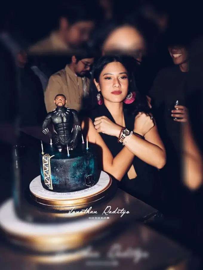 [Bintang] Genap 36 Tahun, Ini 8 Potret Kemeriahan Ulang Tahun Dian Sastro