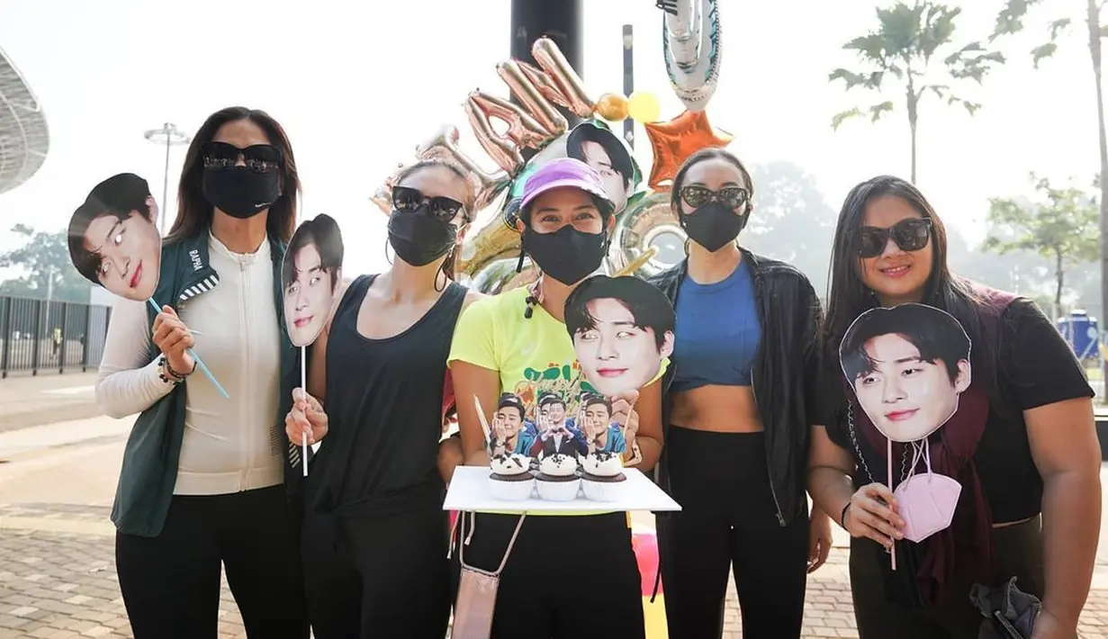 Dian Sastrowardoyo (Instagram/therealdisastr)