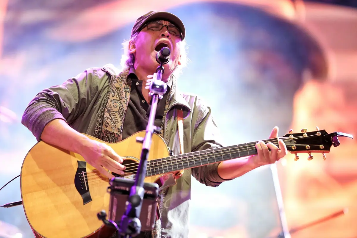 [Bintang] Konser Iwan Fals Ultah
