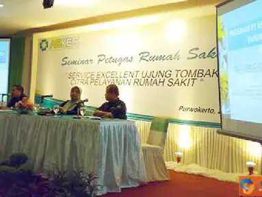 Citizen6, Purwokerto: Seminar petugas rumah sakit dengan tema "Service Excellent ujung tombak citra pelayanan rumah sakit". Kamis (26/5). 