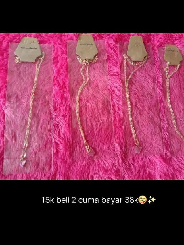 7 Status WhatsApp Kocak Penjual Online Shop, Bikin Bingung yang Baca