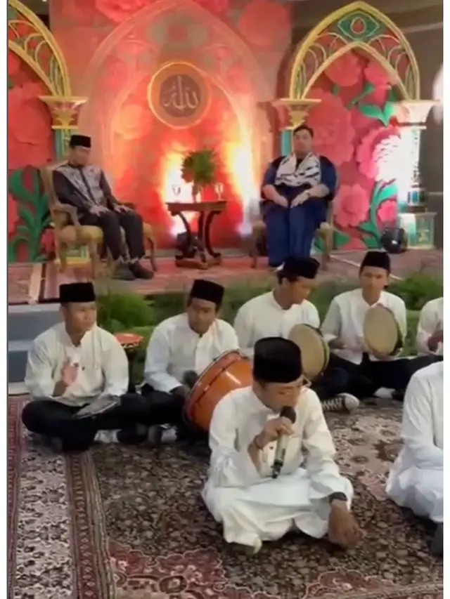 6 Potret Walimatus Safar Ivan Gunawan Jelang Berangkat Haji, Penuh Haru dan Doa