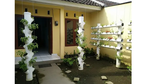 Tower Garden Model Gantung