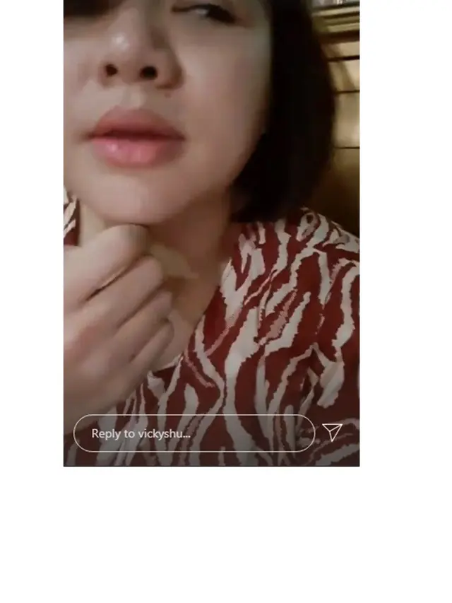 6 Potret Terbaru Vicky Shu dengan Rambut Super Pendek, Diprotes Si Sulung