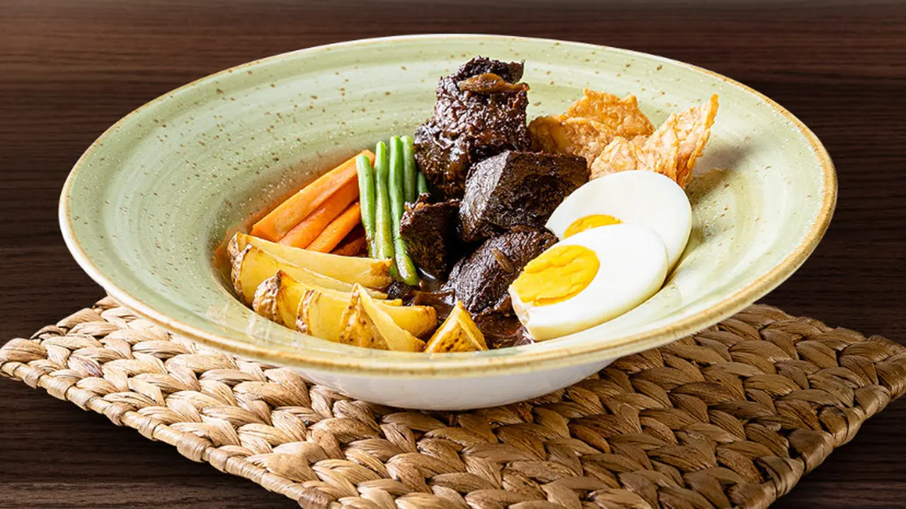 Kuliner Makan dan Minuman Cita Rasa Tradisional dengan Sentuhan Fusion Limited Edition