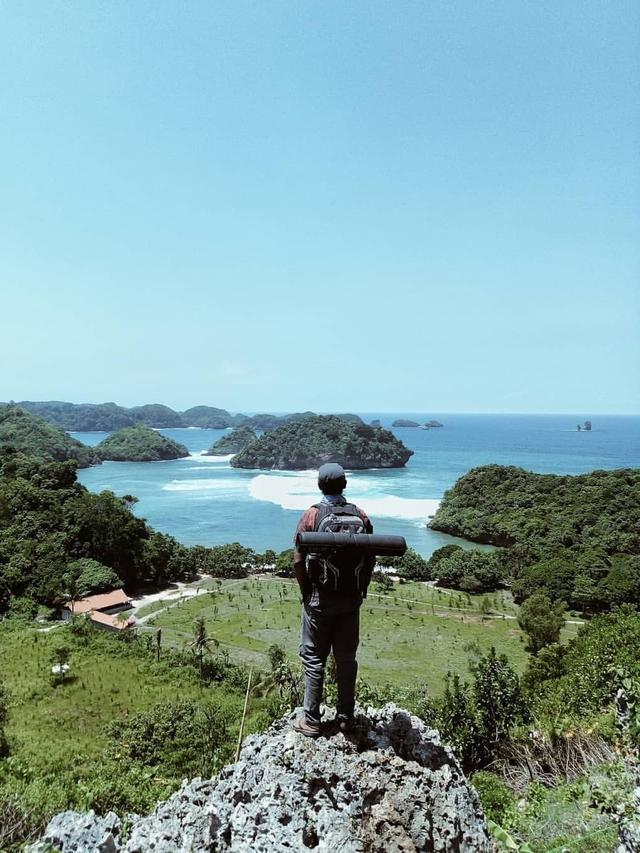 Pantai Teluk Asmara (Love)