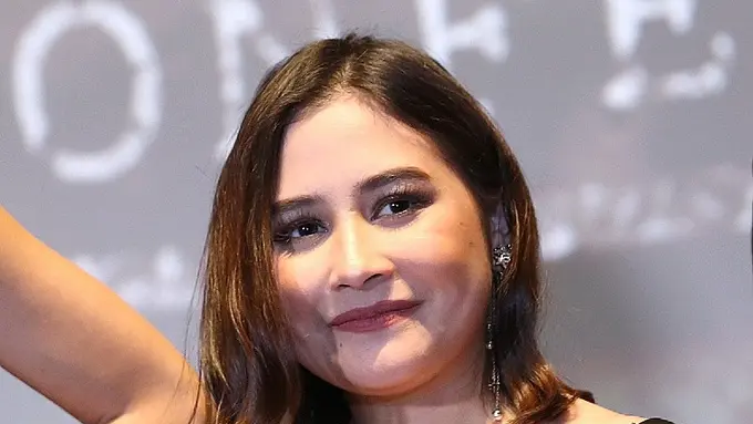 [Bintang] Prilly Latuconsina