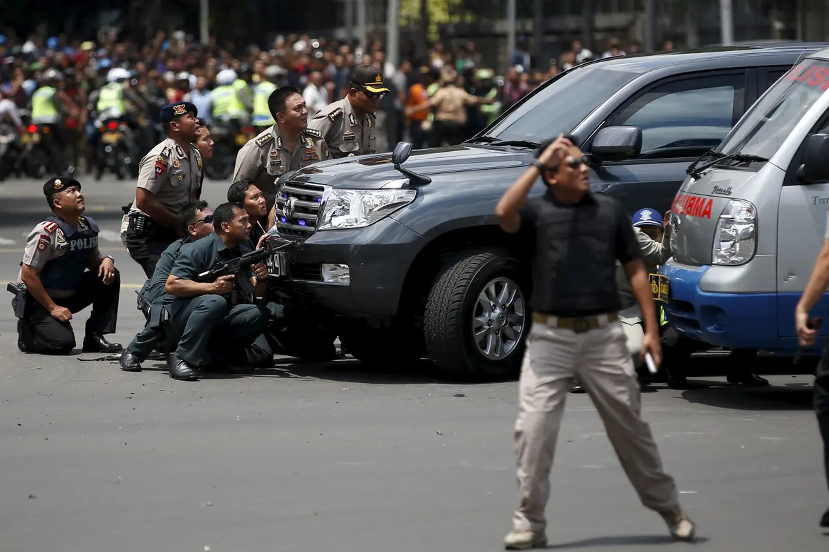 20160114-Ledakan-Sarinah-Jakarta-Reuters