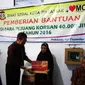 Sebanyak 120 keluarga pejuang dapat sembako di Hari Korban 40.000 Jiwa di Sulawesi Selatan. (Liputan6.com/Eka Hakim)