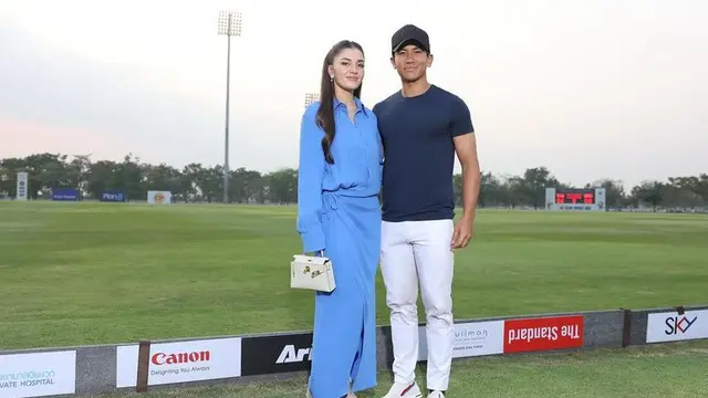 Inspirasi OOTD Bersama Pasangan di Hari Valentine dari Pasutri Baru