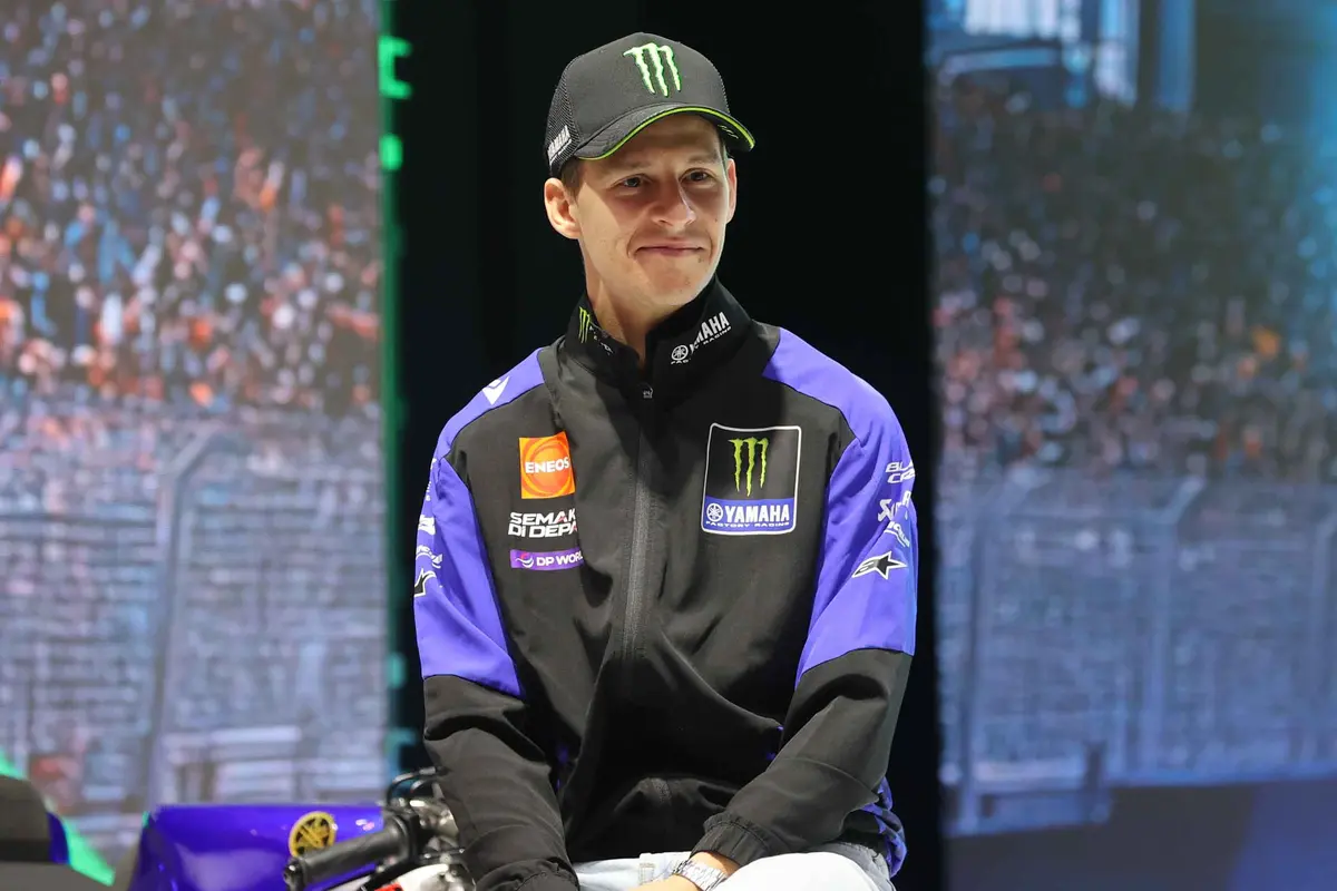 Berteknologi Mesin V4, Yamaha Resmi Perkenalkan YZR M1 untuk MotoGP 2026
