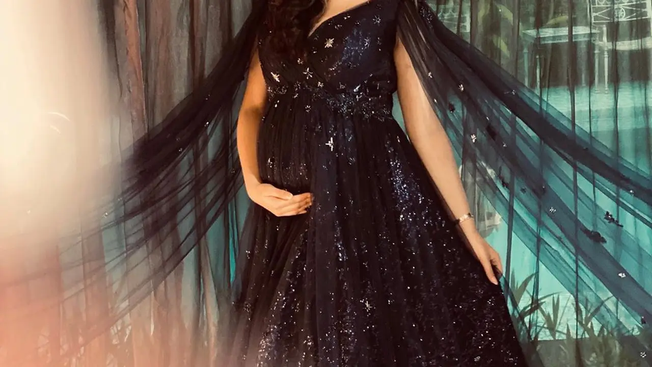 Tasya Farasya Lakukan Maternity Shoot Sendiri di Rumah, Ini 7 Potret Menawannya
