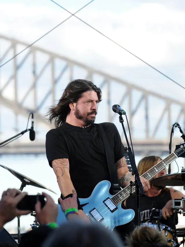 [Bintang] Dave Grohl