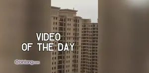 Aksi Bunuh Diri Terekam Kamera