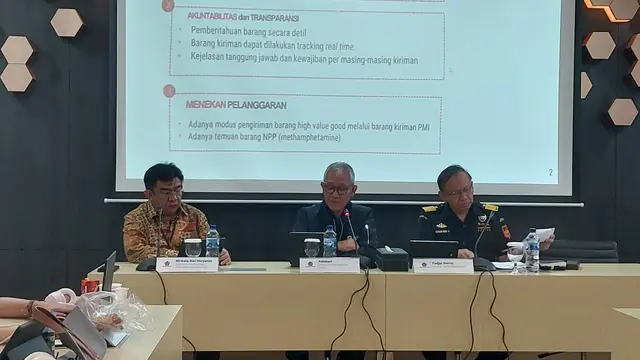 Direktur Jenderal Bea dan Cukai Kementerian Keuangan, Askolani  dalam Media Briefing, di Kantor Kementerian Keuangan, Jakarta, Selasa (12/12/2023). (Arief/Liputan6.com)
