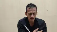Pelaku Luki Fahrizal diamankan di Polres Metro Depok usai mengamuk di kontrakan PLN, Kelurahan Kemirimuka, Kecamatan Beji, Kota Depok. (Istimewa)