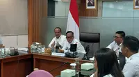 Menaker Mau Terbitkan Surat Edaran Larang Perusahaan Tahan Ijazah