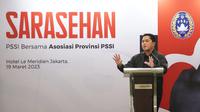 Ketua Umum PSSI, Erick Thohir, memberikan sambutan dalam acara sarasehan dengan Asosiasi Provinsi (Asprov) PSSI yang berlangsung di Jakarta, Minggu (19/3/2023). Dalam kesempatan tersebut PSSI ingin mendengar apa permasalahan sepak bola yang ada di provinsi. (Dok.PSSI)