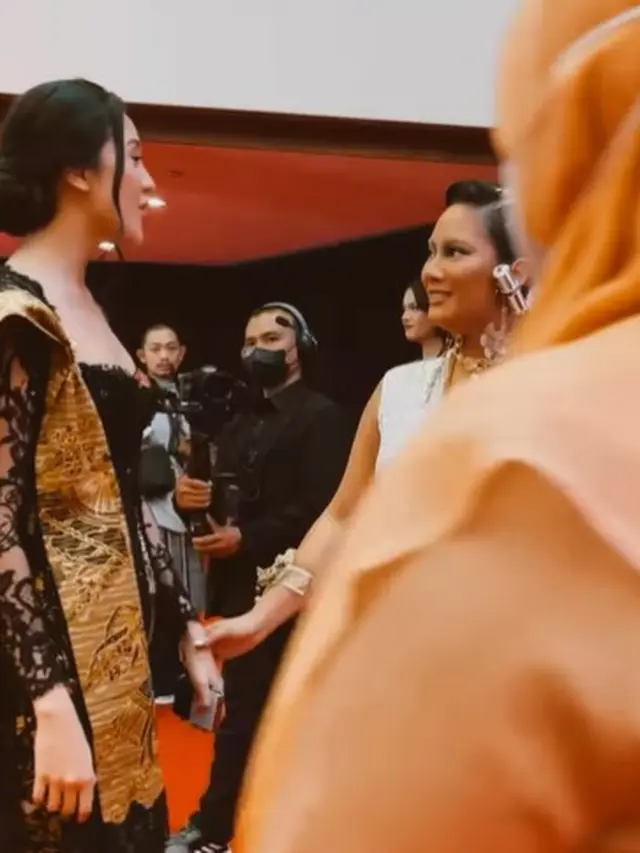 Anya Geraldine di red carpet FFI 2022. (Instagram/anyageraldine)