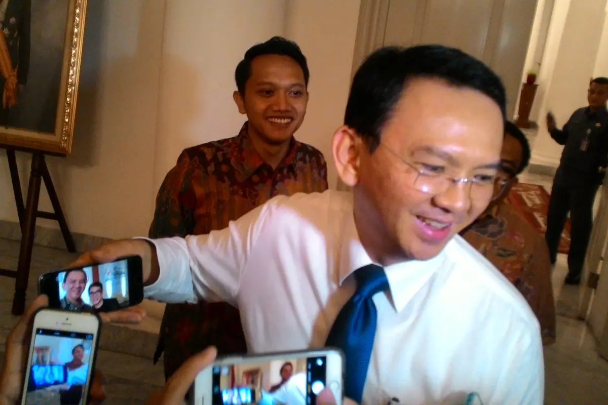 Kisah Ahok Selfie Bareng Jet Li