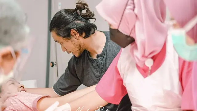 7 Momen Ana Riana Melahirkan Anak Pertama, Penuh Perjuangan dan Haru