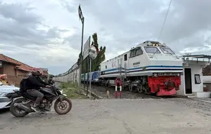 KAI Tanjungkarang Angkut 296 Ribu Ton Semen dan BBM hingga September 2026