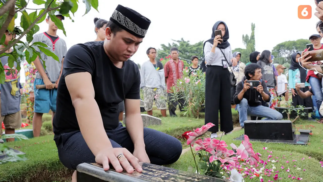 [Bintang] Billy Syahputra Nyekar
