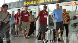  Paul Parker (eks pemain Manchester United) ikut terlihat dalam rombongan yang rencananya akan bertanding melawan Indonesia Red di Stadion GBK Jakarta pada Rabu 23 Oktober 2013 (Liputan6.com/ Helmi Fithriansyah)