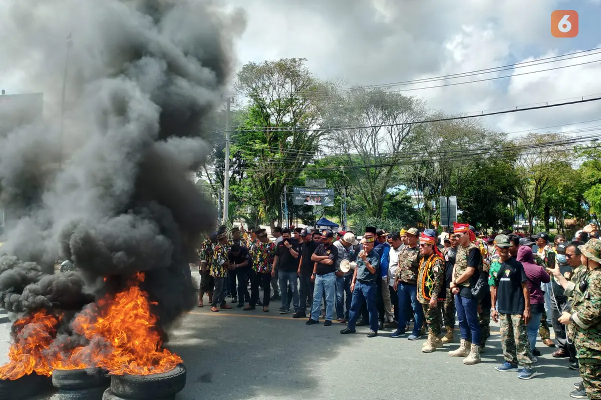 Demo Rocky Gerung