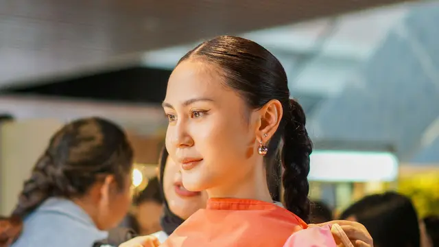 Pengaruh pada Makeup dan Fashion