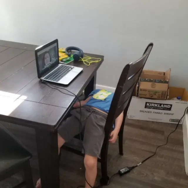 suka duka sekolah online