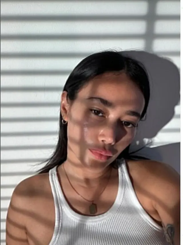 6 Potret Ratu Felisha saat Tampil Bare Face Ini Banjir Pujian