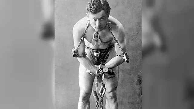 Harry Houdini (Wikipedia/Public Domain)