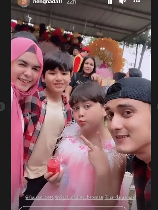 Ciara Brosnan bersama Haidar Ali, Fauzan, Nada Sikkah (Foto: Instagram/nengnada11)